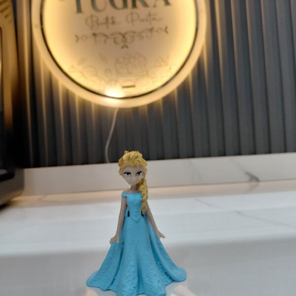 Elsa pasta figürü